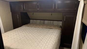 3 dormitorios y ropa de cama