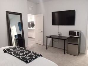 3 عدّة غرف نوم ومكواة/لوح كي وواي فاي مجانًا وملاءات أسرّة