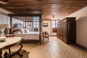 Junior-studiosviitti | Silitysrauta/-lauta, ilmainen Wi-Fi, vuodevaatteet