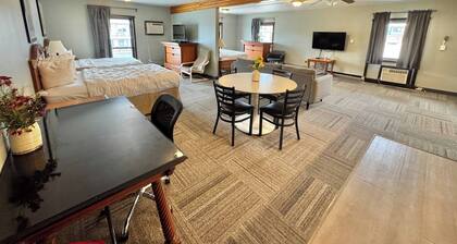 Suite 219 - Large 800SF with 3 beds and living are