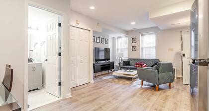 Modern Flat 15 minutes from White House