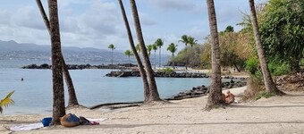 Grand Studio Avec Terrasse au Village Créole