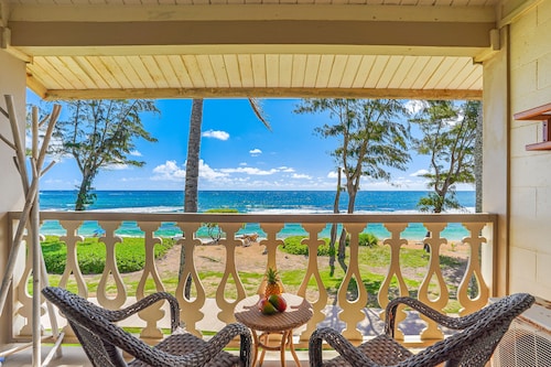 Islander on the Beach 351 Direct Oceanfront Studio