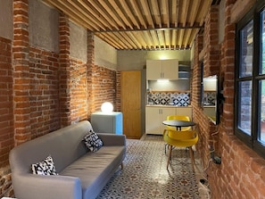 Standard Studio | Living area