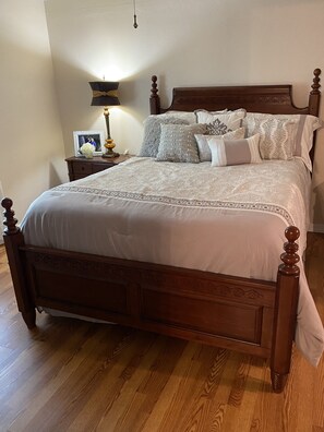 2 Schlafzimmer, Schreibtisch, Bügeleisen/Bügelbrett, kostenloses WLAN