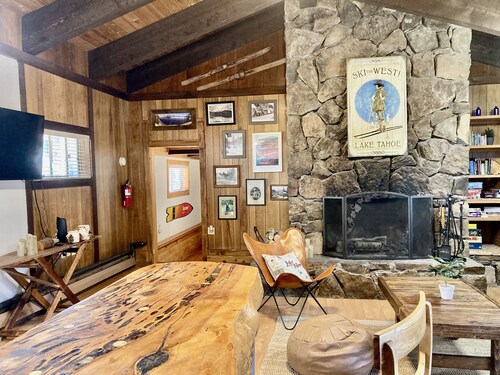 Multi-Family Vacation Bliss -Walk to Beach & Nature Trails Pet OK