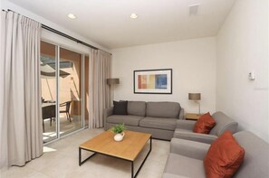 獨棟房屋 (Gated Community with private hot tub ) | 外觀