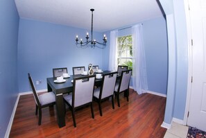 Maison (5/4 Pool home located in Sunset Ridge) | Extérieur