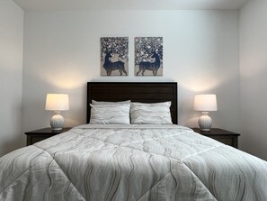 2 bedrooms, desk, iron/ironing board, free WiFi