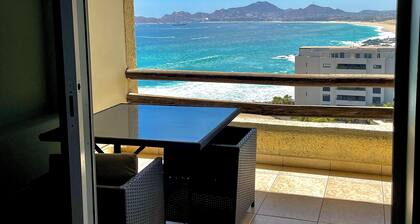 Million-dollar ocean view condo in Misiones