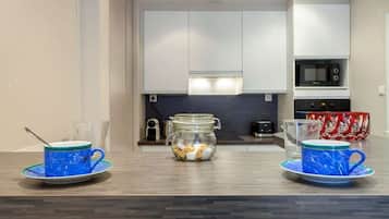 Frigorifero, microonde, forno, lavastoviglie