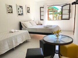 防过敏的被褥、迷你吧、免费 WiFi、床单