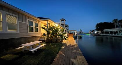 GREAT family home with a great place to sit and relax…canal view!!