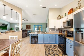 獨棟房屋 (Private Pool house, near all famous a) | 外觀