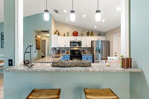 獨棟房屋 (Private Pool house, near all famous a) | 外  觀