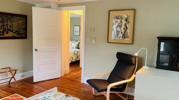 2 habitaciones, escritorio, wifi gratis y ropa de cama