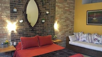 Classic Double Room | Egyptian cotton sheets, premium bedding, down comforters