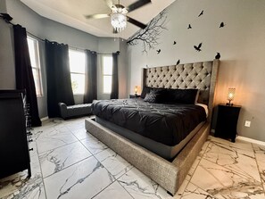 3 bedrooms, iron/ironing board, WiFi, bed sheets - Attention Harry Potter fans! This one’s for you! (Davenport)