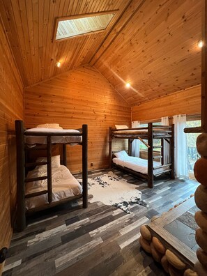 4 chambres, fer et planche Ă repasser, lit parapluie, Wi-Fi gratuit