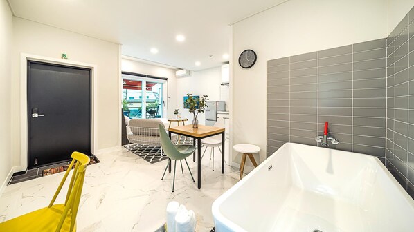 1 غرفة نوم وواي فاي مجانًا