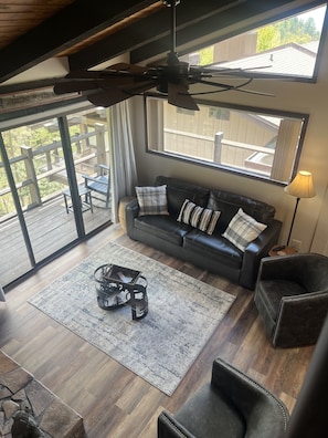 TV connectée, cheminée