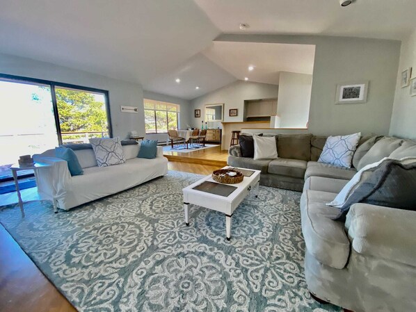 TV connectée, chaîne hi-fi