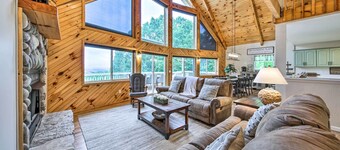 Huge Blairsville Cabin: Game Room + Mtn View!