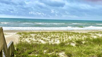 Beach nearby, sun-loungers