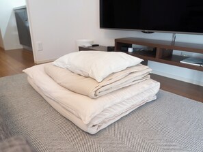 1 habitación, escritorio, tabla de planchar con plancha y wifi gratis 