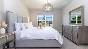 4 Schlafzimmer, Schreibtisch, Bügeleisen/Bügelbrett, kostenloses WLAN