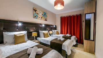 2 chambres, fer et planche Ă repasser, Wi-Fi, draps fournis