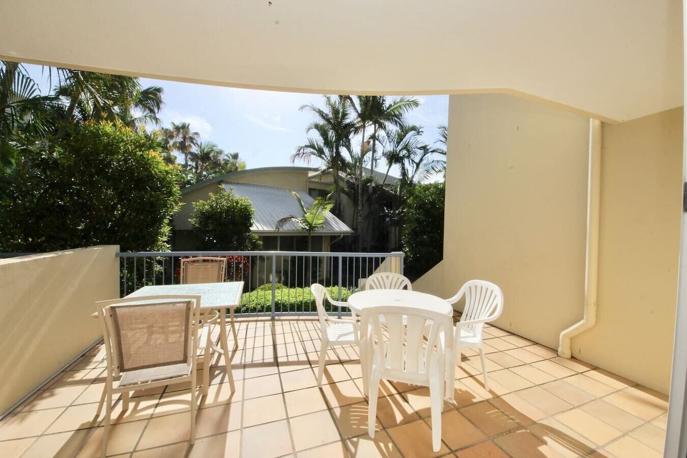 Diamond Beach Resort, Terrace Apt 105