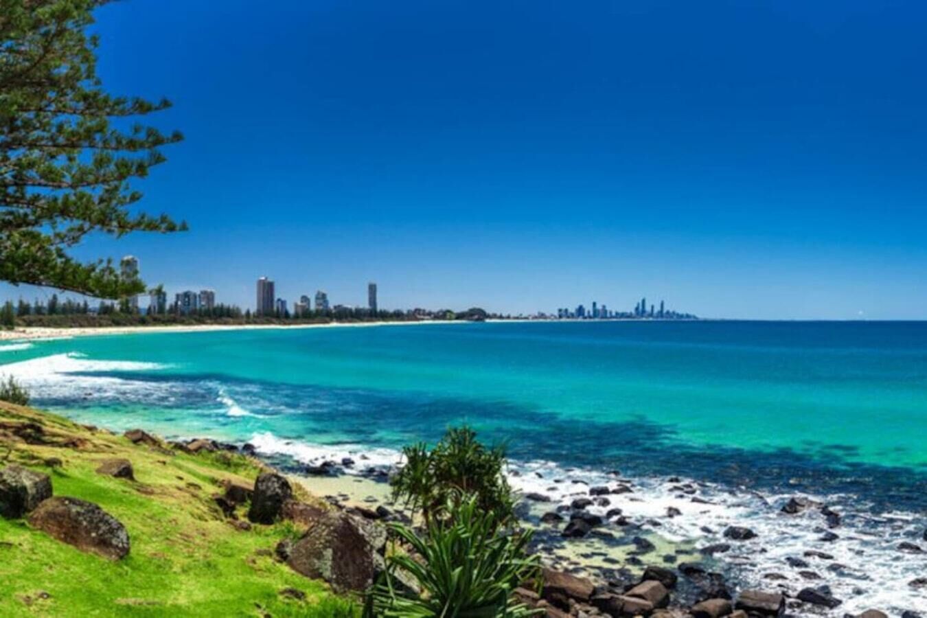 Burleigh Beach Life, Swell Resort 1.0