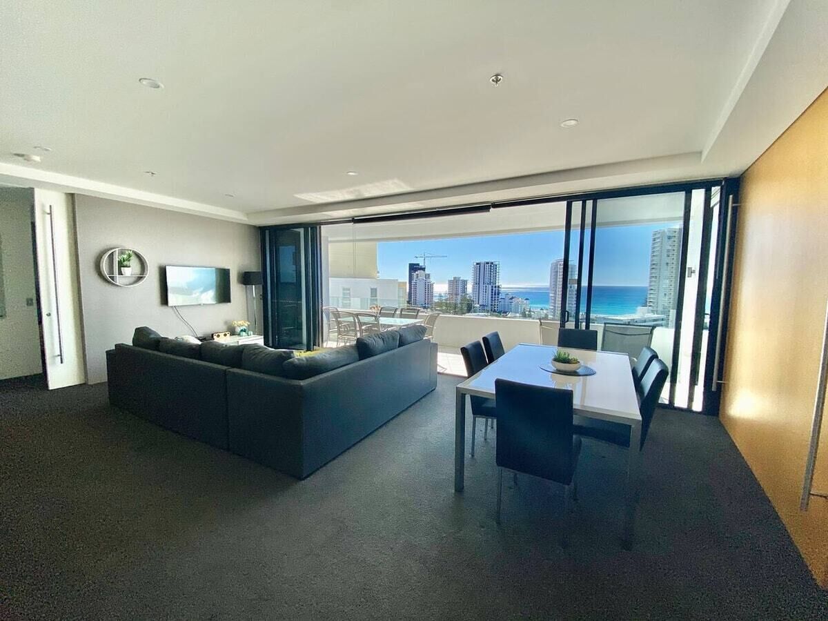 Aria Luxury Beach Apartment, Ocean Views