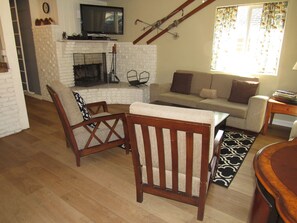 TV, fireplace, DVD player, stereo