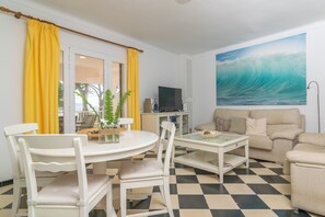 Dining - SA FORNERA - Wonderful apartment in first sea line and with free WiFi. (Alcúdia)