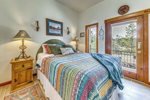 3 habitaciones, tabla de planchar con plancha, internet y ropa de cama 