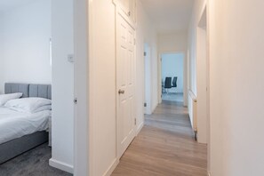 3 Schlafzimmer, Bügeleisen/Bügelbrett, WLAN, Bettwäsche