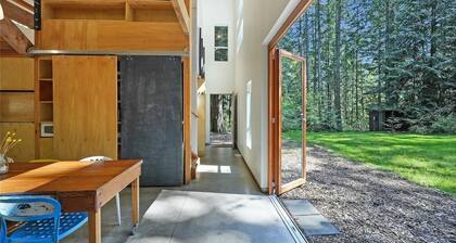 The Dragonfly - so pet friendly we don't charge pet fees!