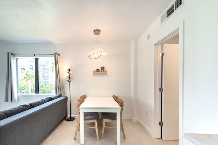 Lovely Studio Near Universal Studios - Orlando, FL