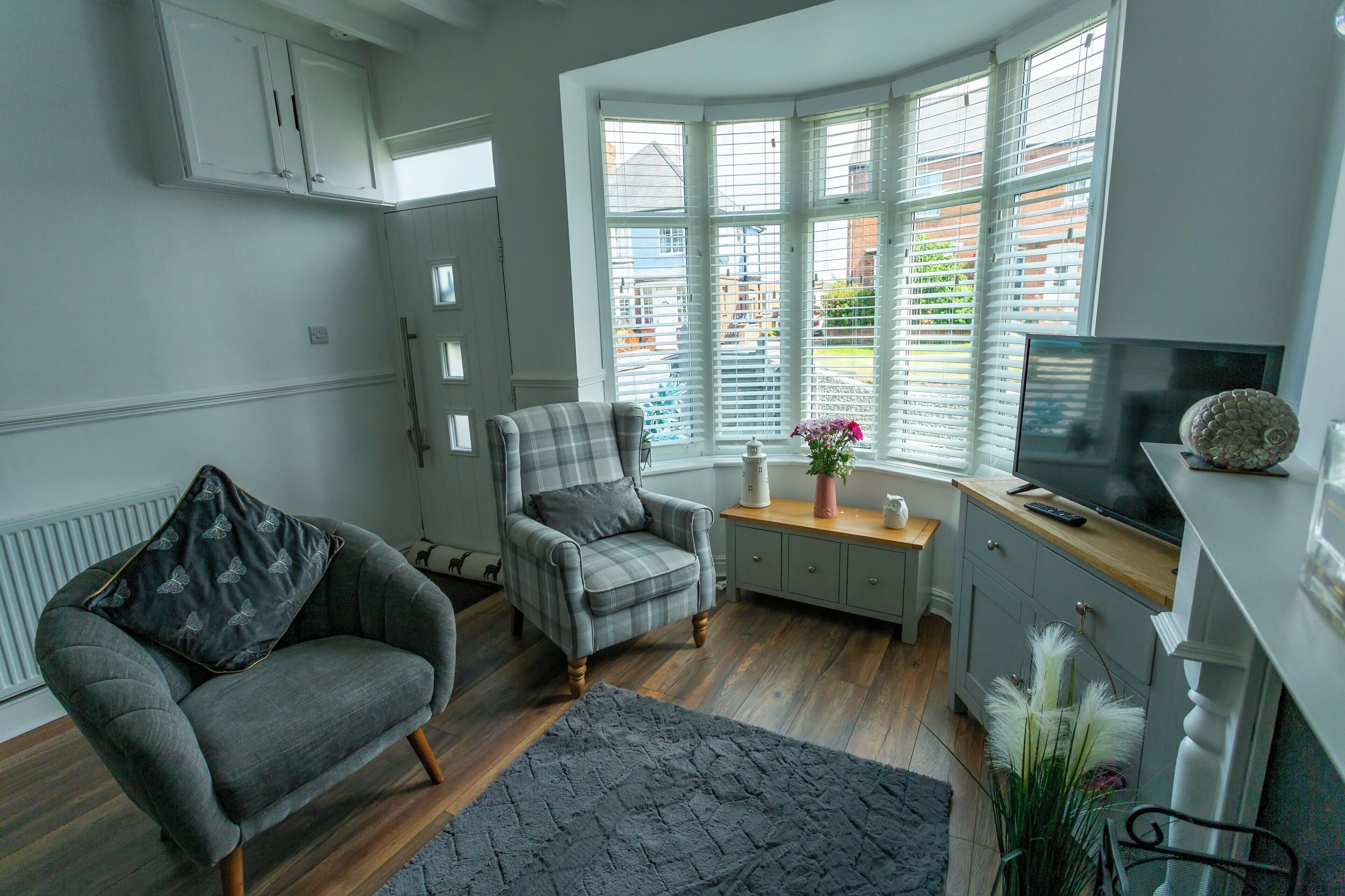 Casa | Área de estar | TV, lareira