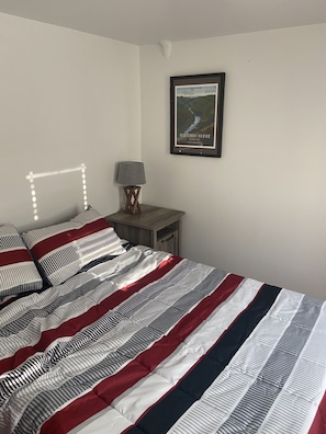 3 bedrooms, WiFi, bed sheets