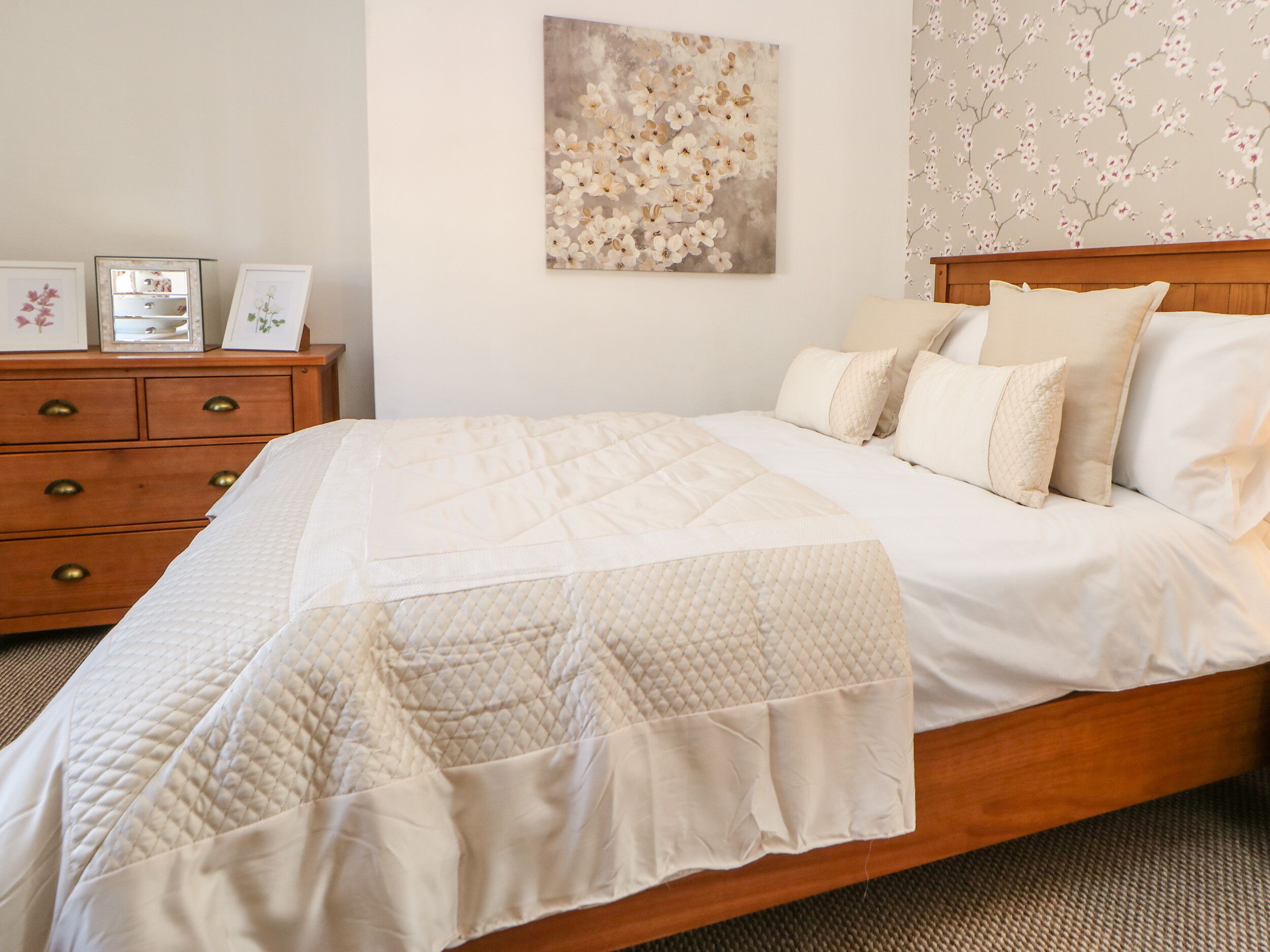 村舍 | 2 多间卧室、特色装修、特色家居、免费 WiFi