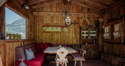 Chalet 'Hinterweiding Gut' mit Bergblick, Garten und WLAN