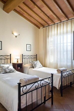2 bedrooms