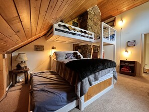 3 chambres, fer et planche à repasser, Wi-Fi gratuit, draps fournis