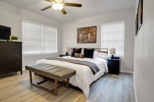 Casa, 4 habitaciones | 4 dormitorios y espacio para trabajar con un portátil