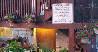 Cozy Forest Park 1 Bed