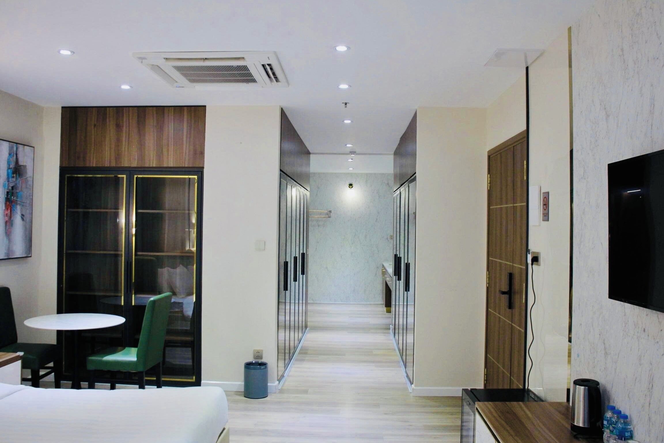 Photo - Lanura Apartments and Hotel