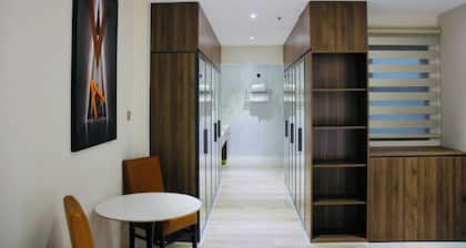 Lanura Apartments and Hotel
